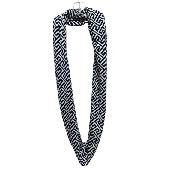 WB Brand Women's Infinity Knit Heavy Scarf Neck Warmer Navy Chevron Pattern - Picture 3 of 5